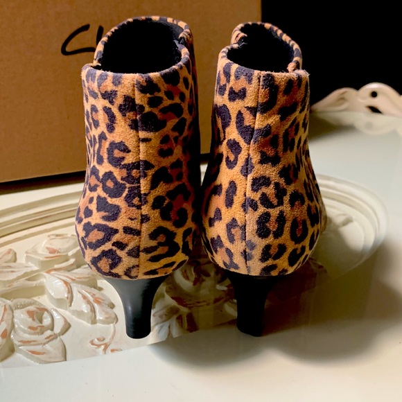 Clarks Linvale Sea Leopard print kitten heel bootie - Picture 4 of 7